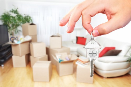 Selection of strong moving boxes and wrapping materials