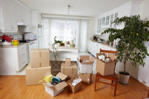 Local removals vehicle for student house moves near Hounslow